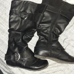 black boots $7