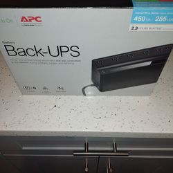 APC Computer Or Entertainment Center Battery Backup