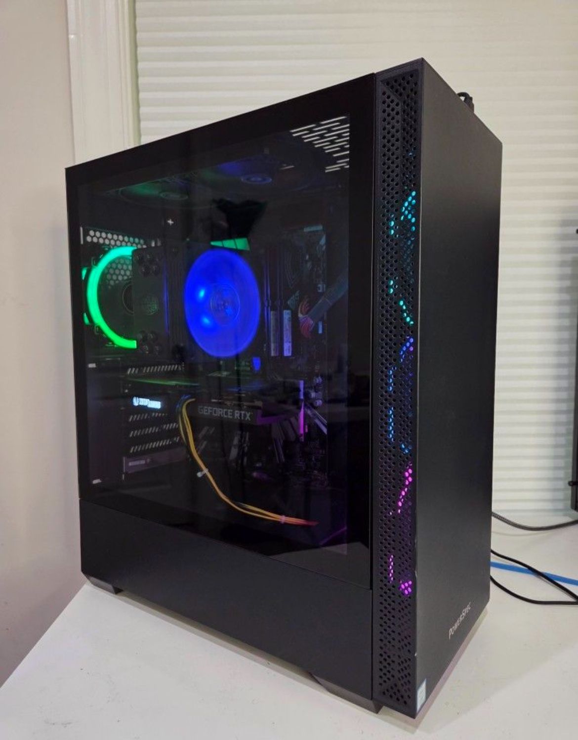 Gaming PC | i7-9700K | RTX 3060 Ti | 16GB RAM | 1TB SSD | Wi-Fi | Windows !!