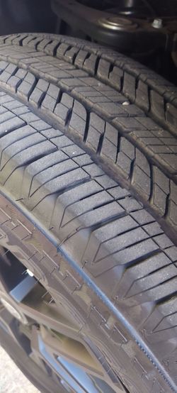 265/60 R20 Tires