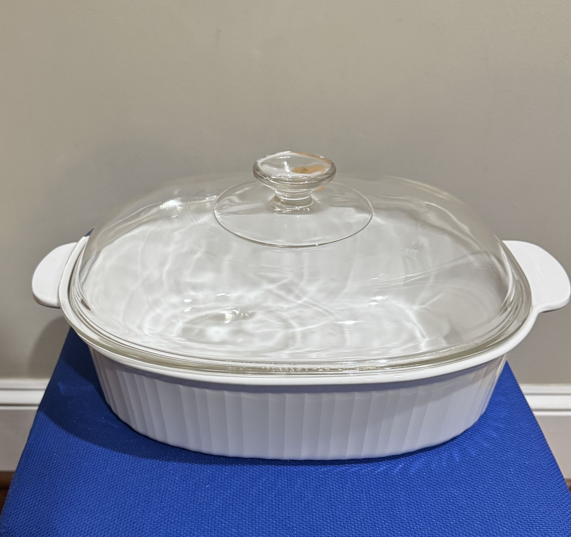 Corning French White 4 Quart Roaster Casserole