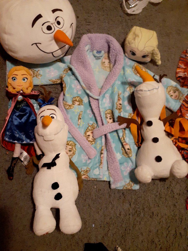 huge frozen lot of 8 items size 4t robe and 4-6 anna outfit