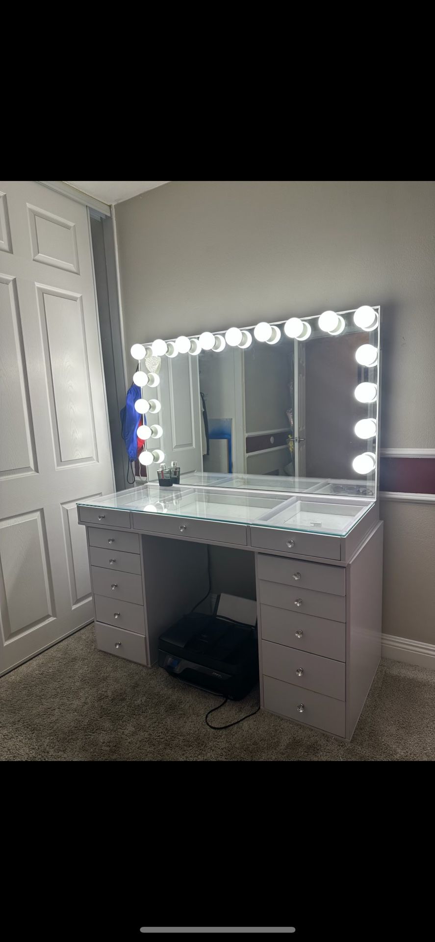 Impressions Vanity XL (Limited edition)! SlayStation Naomi Vanity Table with Glass Tabletop + 4 Drawer Units Bundle
