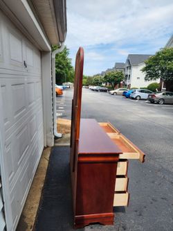 6 drawers dresser whit mirror