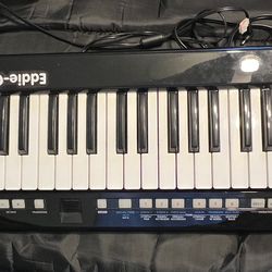 Roland Lucina Keytar