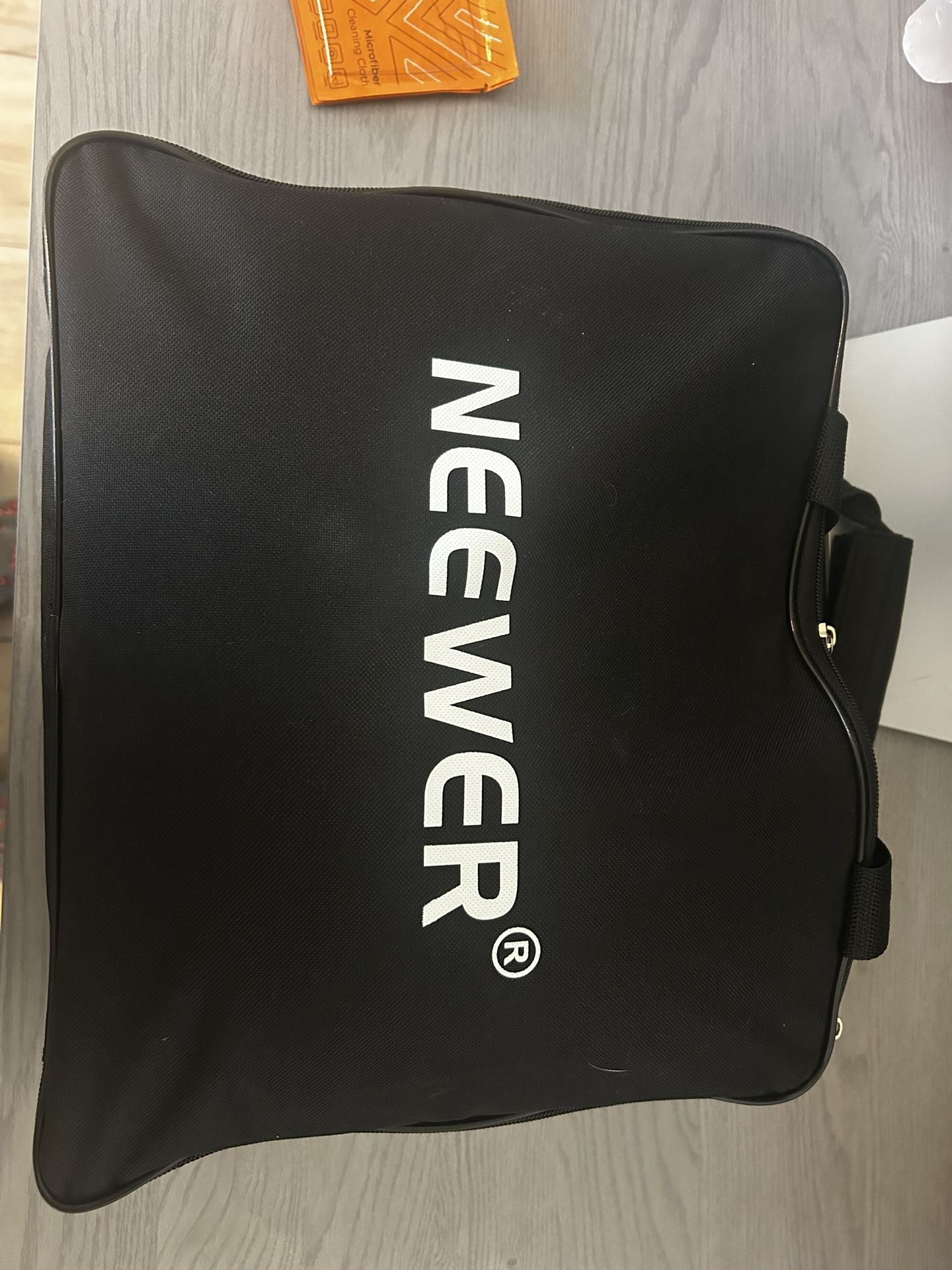 Neewer LED Video Light Kit