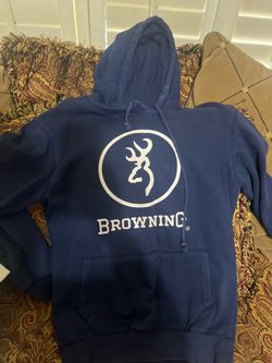 Men’s sweater small