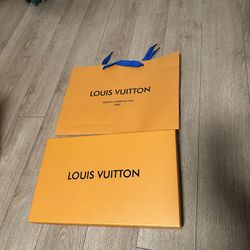 Number 1 quality scarf, not original.