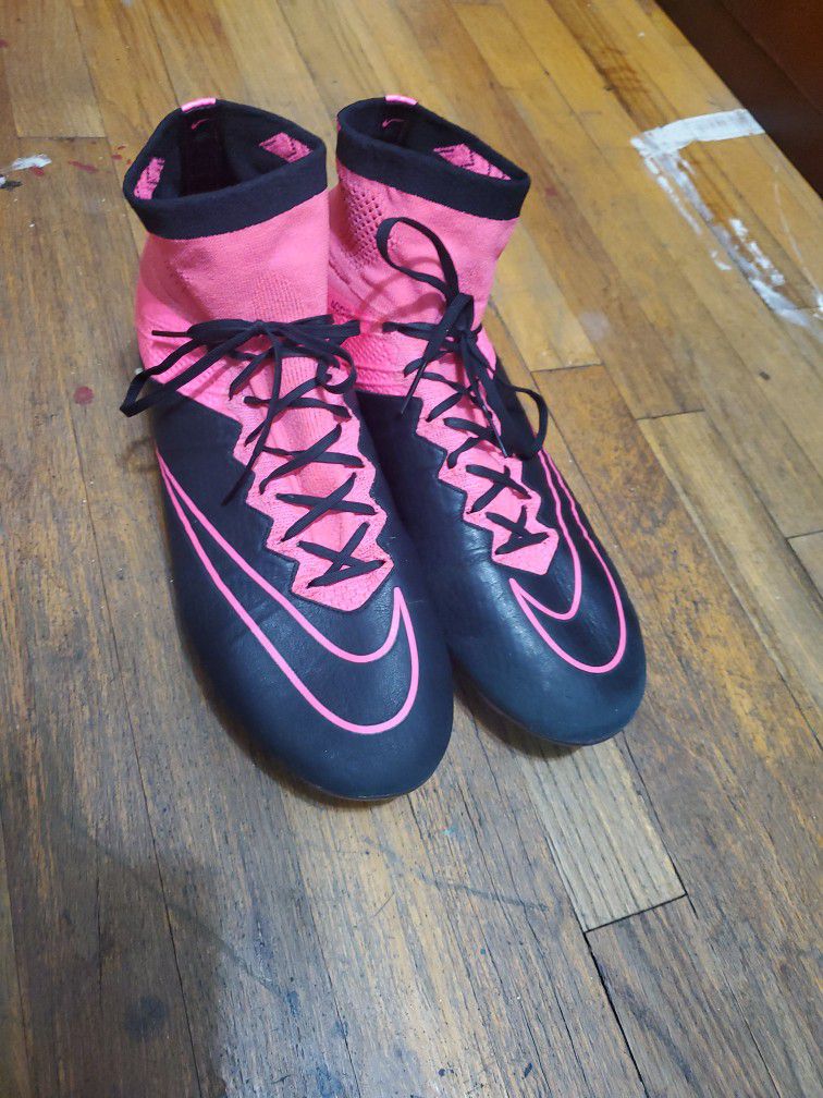Nike Mercurial Superfly IV FG LEATHER Pink Black for Sale in Los Angeles, - OfferUp