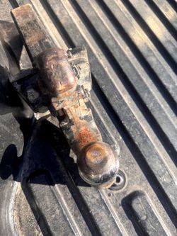 Trailer Hitch Ball Mount with Coupler