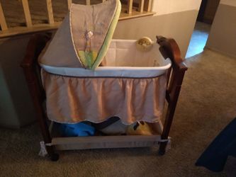 Carters Baby Bassinet 