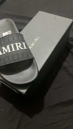 Amiri sandlas