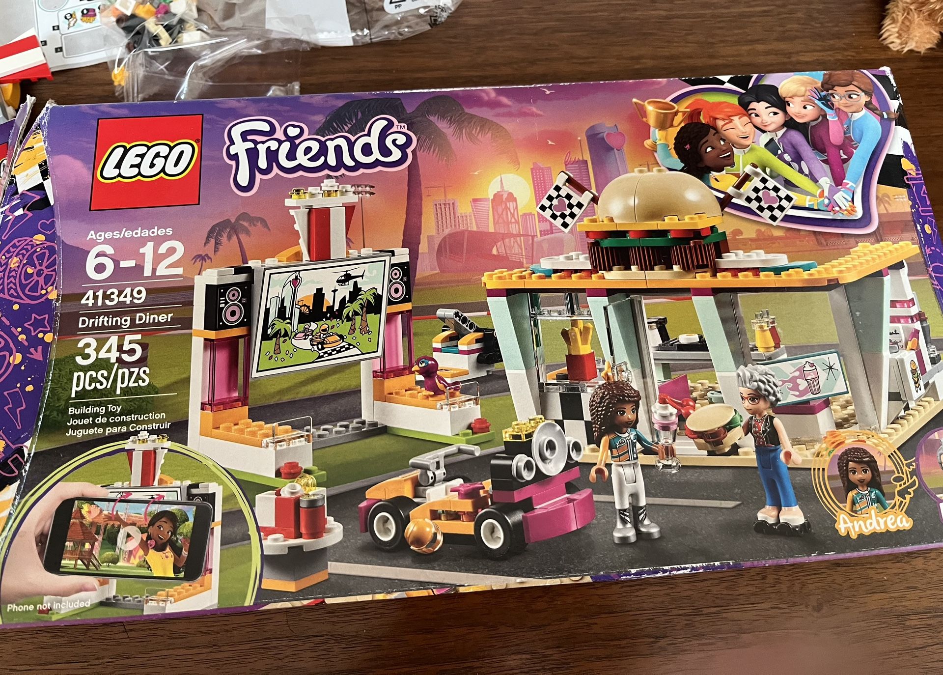 LEGO FRIENDS: Drifting Diner (41349) Open Box