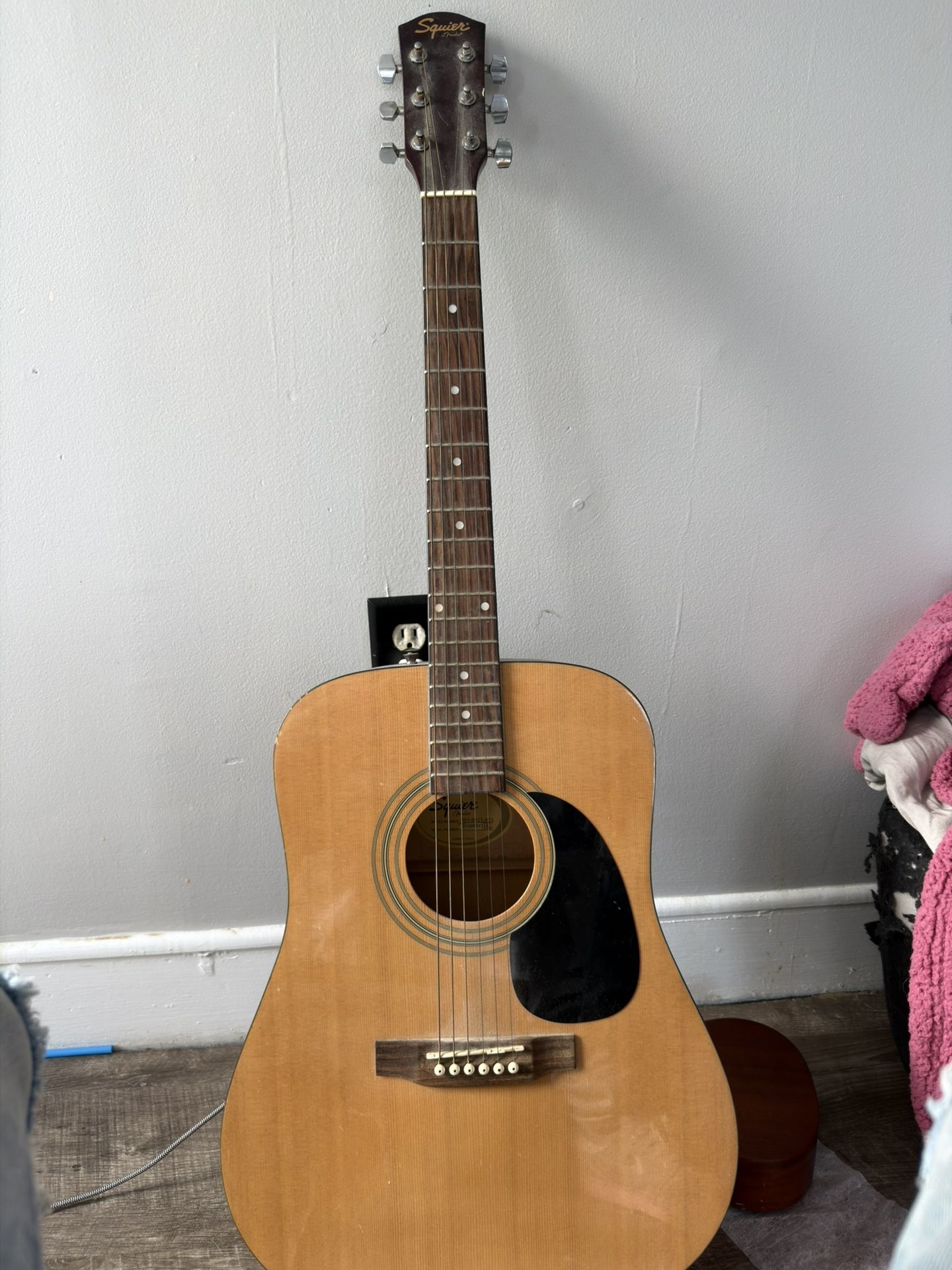 Squier By Fender Guitar