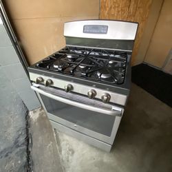 GE gas stove 5 burners stainless st  30”