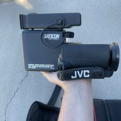 JVC GZ-S5 Video Camera