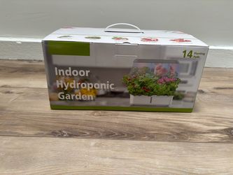 Indoor Countertop Hydroponic Garden