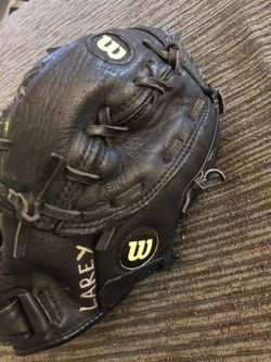 Wilson Size 10 RH Throwing T-Ball Glove