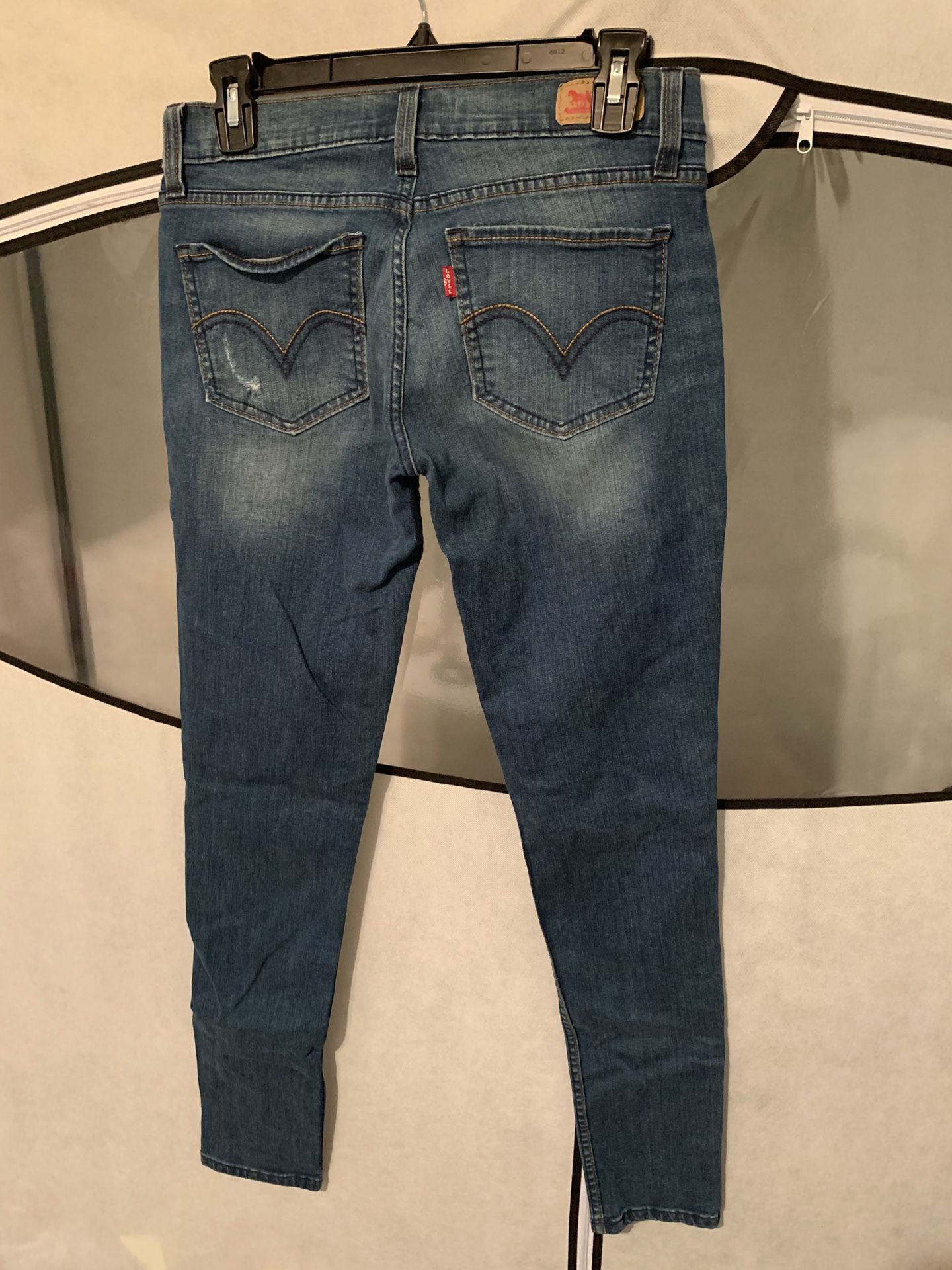 Levi Jeans Size 27x32