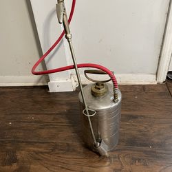 B&G 1 Gallon 18" Ext. Extenda-Ban Sprayer