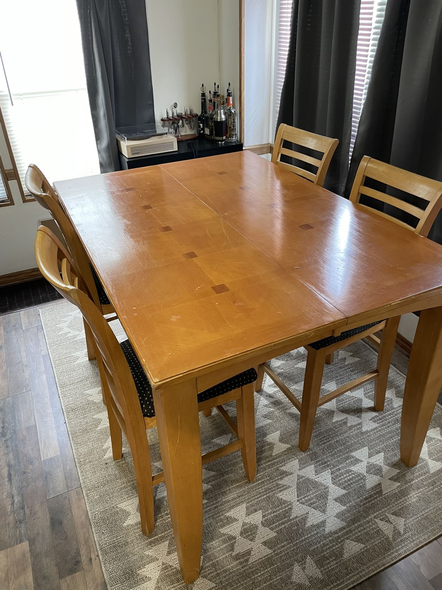 Solid Wood Dining Table with 4 Chairs – Expandable Leaf – Heavy & Sturdy