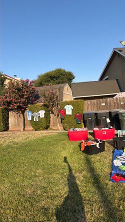 YARD SALE IN VISALIA CA