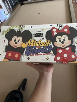 Pop Mart Mickey Family