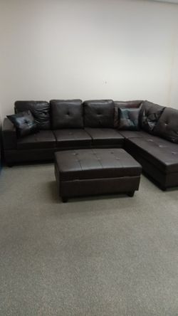 Friday Offer! BRAND NEW SECTIONAL COUCH WITH OTTOMAN INCLUDED