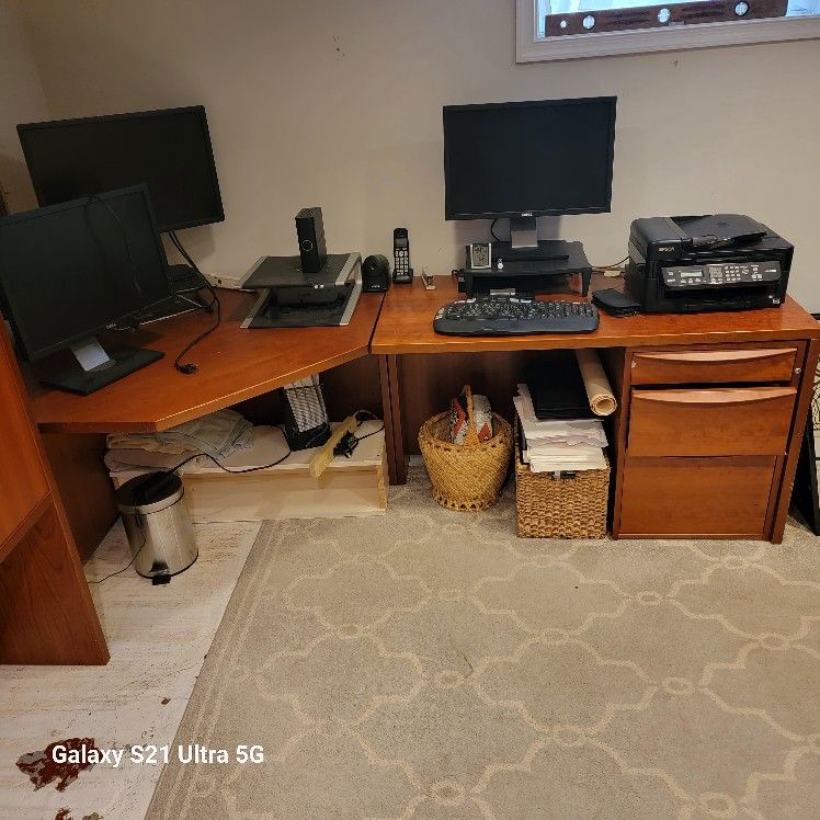 Free Home Office Workstation Desk