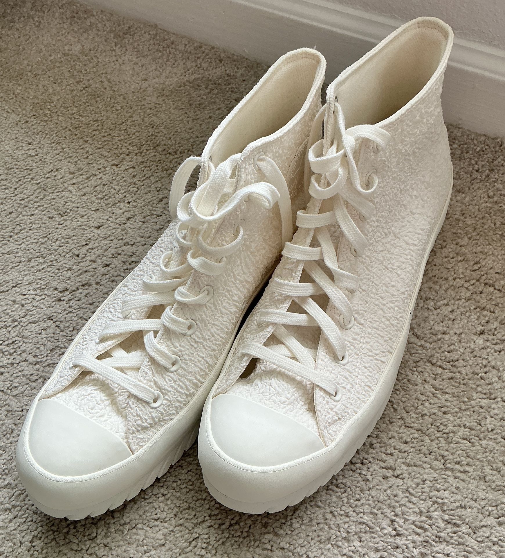 Converse Unisex Chuck Taylor All Star Lugged 2.0 A00876C Mens Sz 13 Women Sz 15