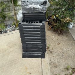 Plastic shelving 
