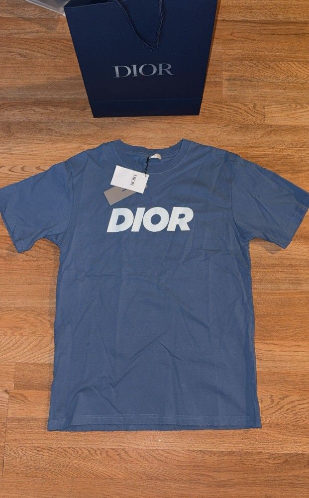 CD T-shirt