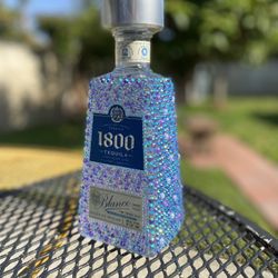 custom rhinestone bottles