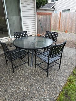 outdoor patio set