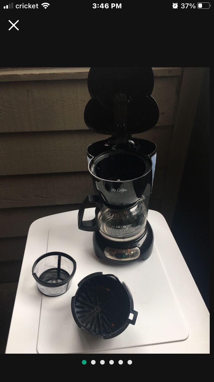 Mr. Coffee 5 Cup Coffee Maker. Model TF7.   $10. East Dundee 
