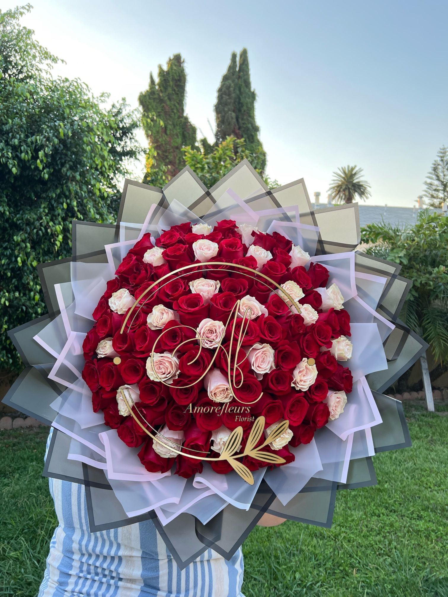 100 Roses
