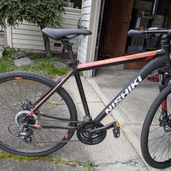 Hybrid Commute Bike (Well Maintained, Shimano Gears, Disc Brakes)