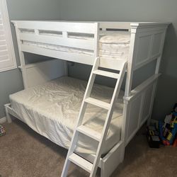 Kids bunk bed