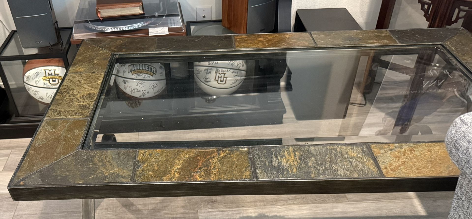 Coffee table For Sale 