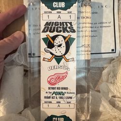 Disney Mighty Ducks of Anaheim 10/8/1993 first game ticket