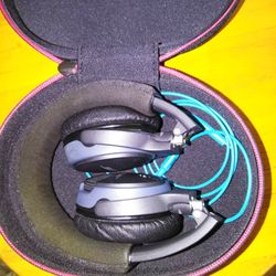 Bose wireless headphones