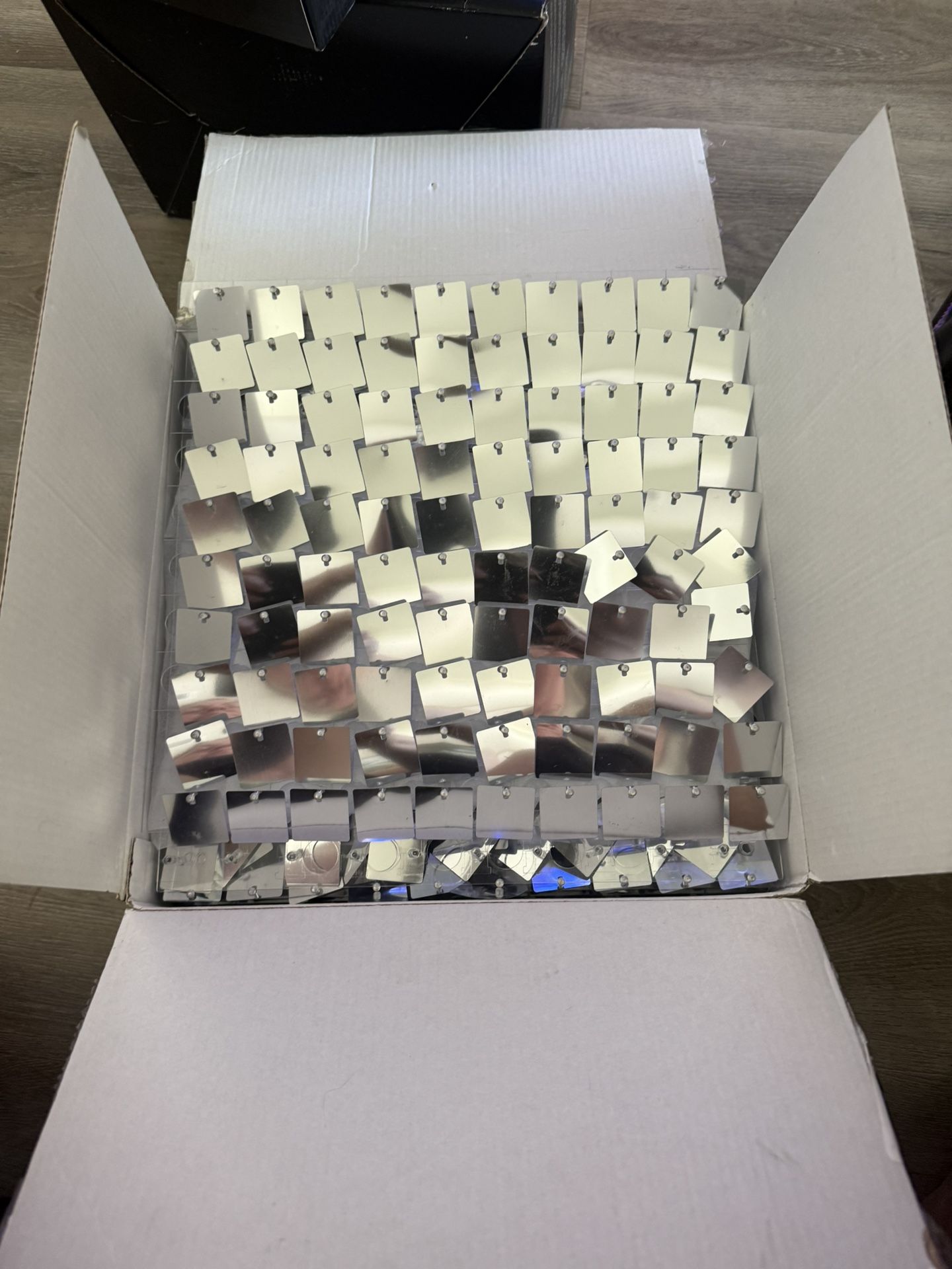 Shimmer Wall - Silver