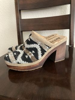Korks Aztec Clogs
