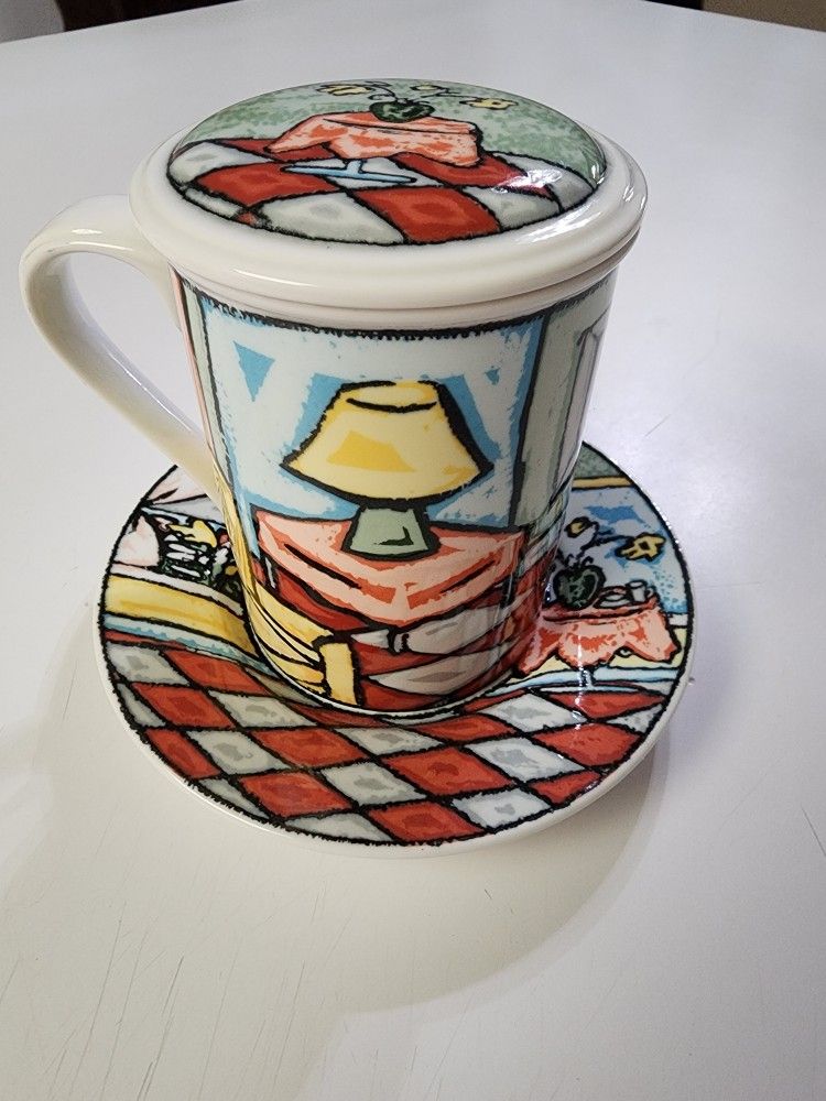 One 3-piece St James super bone china tea cup, saucer and lid matching àrt.