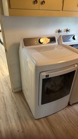Midea washer and dryer set