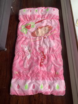 Girls  Sleeping Bag Strawberry Shortcake.    