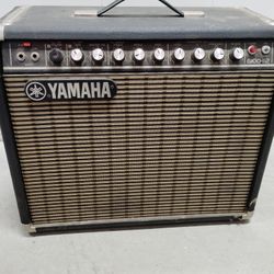 Yamaha G100-112 Guitar Amplifier Solid State With Foot Pedal Solid State Japan