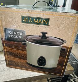 3QT Slow Cooker- brand new!