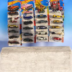 Bundle of 24 Hot Wheels mixed bundle of cars