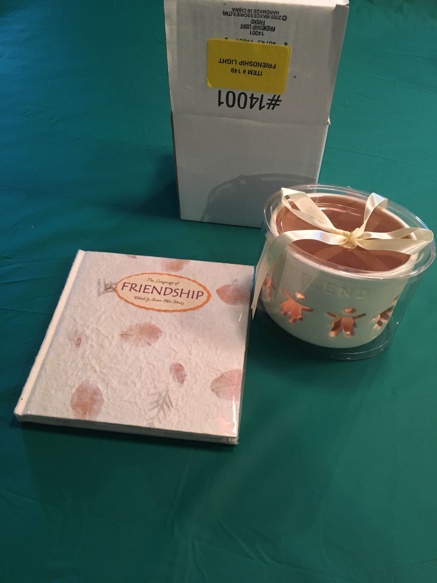 Brand New- Tea light Friends Candle And Poetry Book